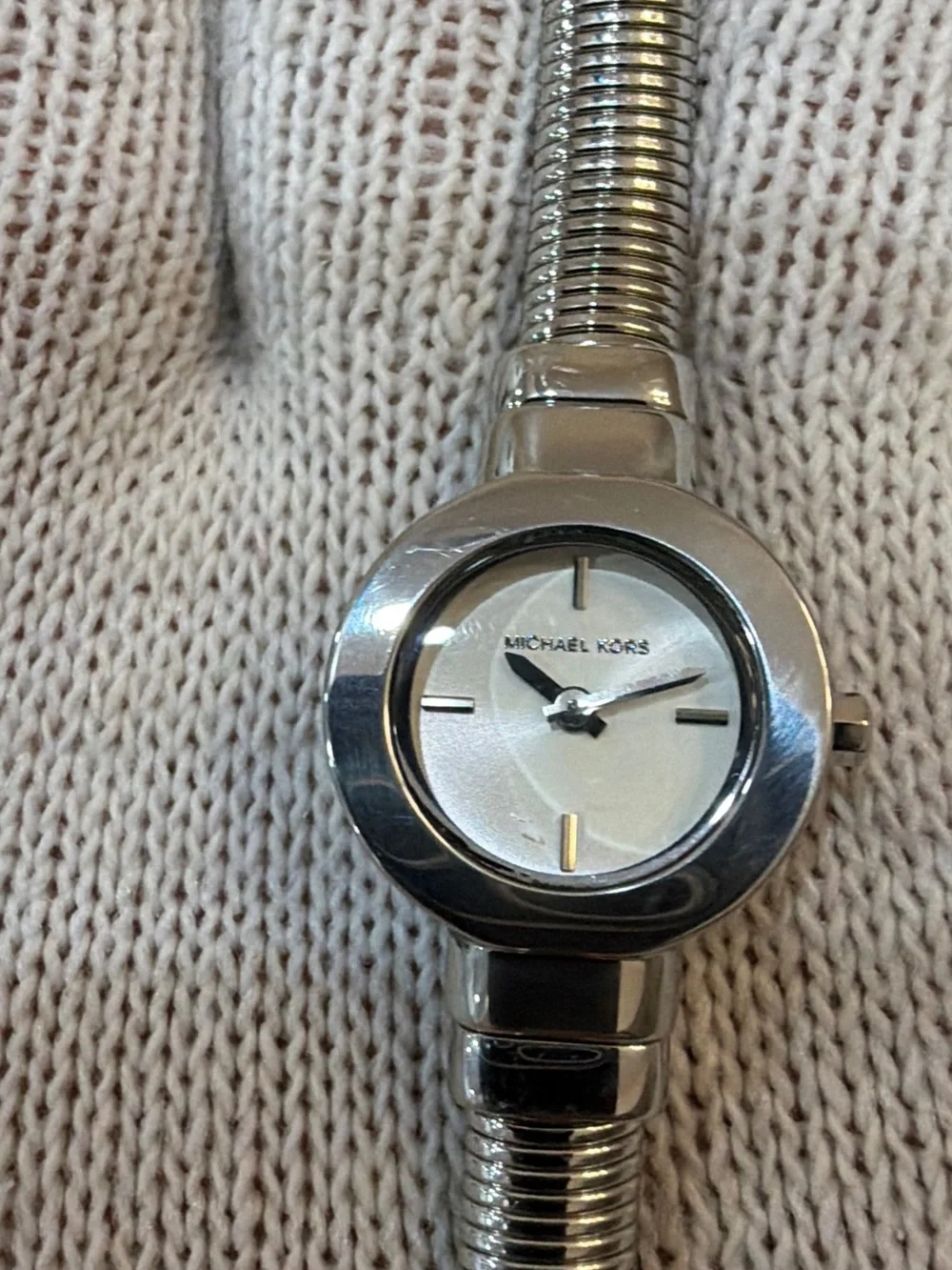 Michael Kors MK7529 Mini Gramercy Women's Silver Watch Tubogas Cuff Fits 6.5